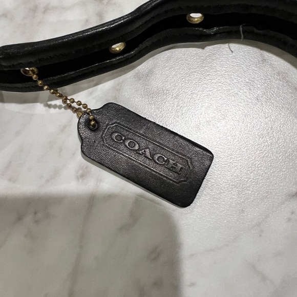 Coach Black Leather Women's purse. Excellent condition. No rips, tears. - Picture 4 of 10